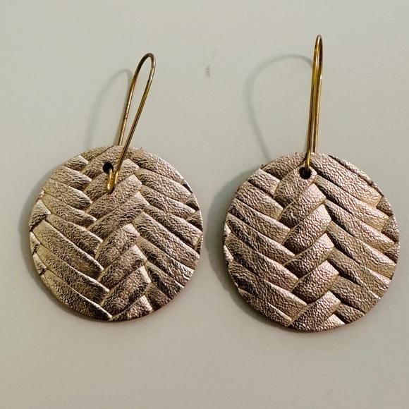 🆕 Handmade Leather Earrings! 💛🐆🤎✨ Lightweight, golden, neutral. Never worn! - Picture 7 of 8